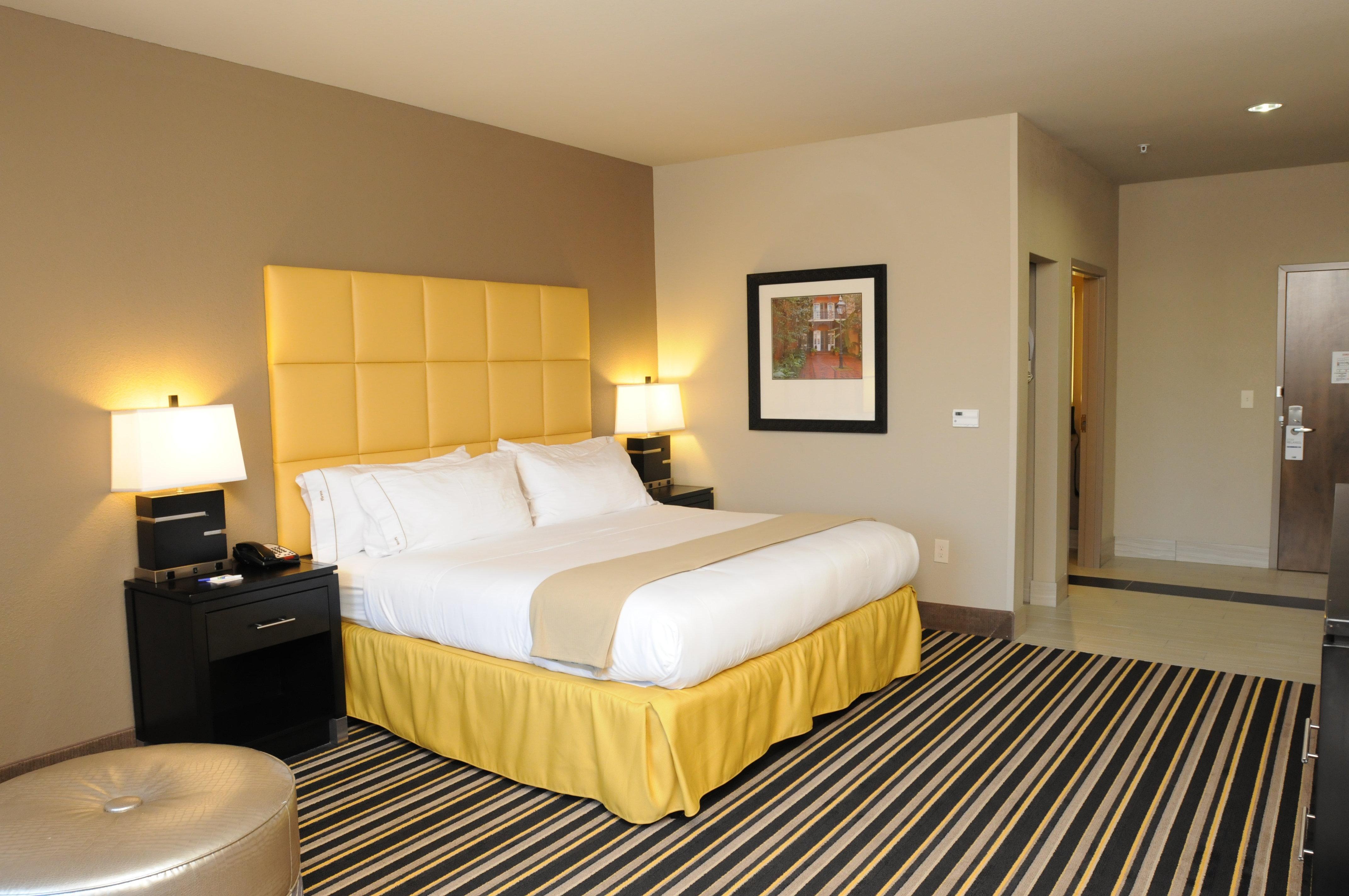 Holiday Inn Express Covington-Madisonville By Ihg Экстерьер фото