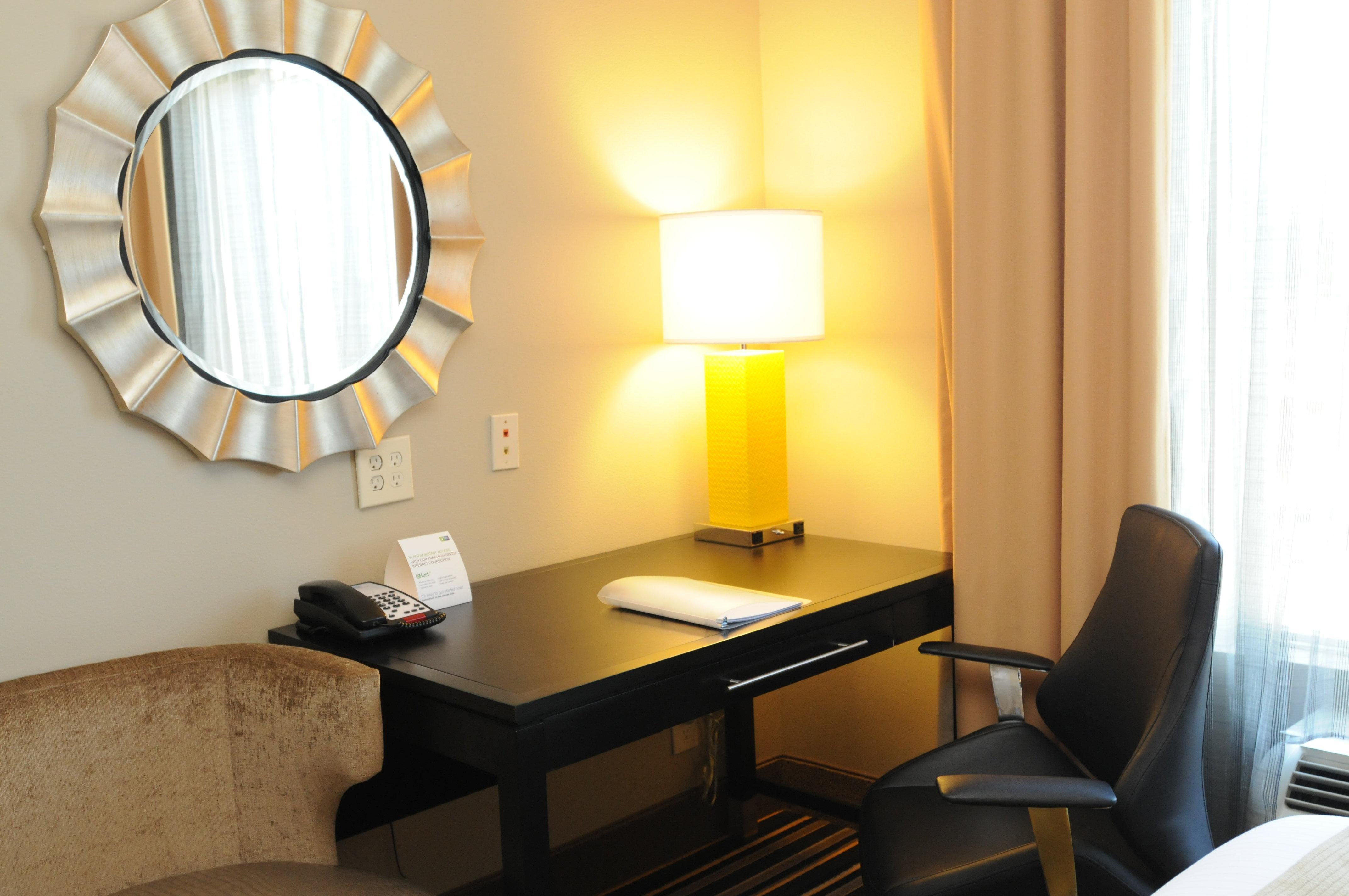 Holiday Inn Express Covington-Madisonville By Ihg Экстерьер фото